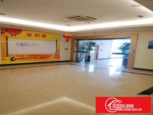 横岗正规厂房分租，全部装修齐全配备完善。