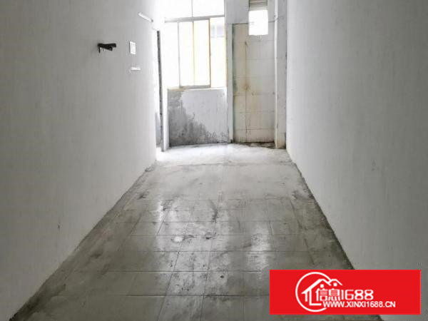 污染的行业的房子，楼上185平方，18元平方