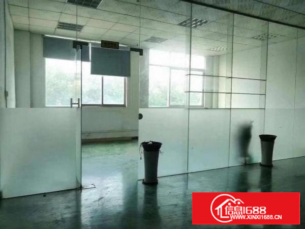 （小独院出租）清溪原房东独院厂房出租800平，带装修