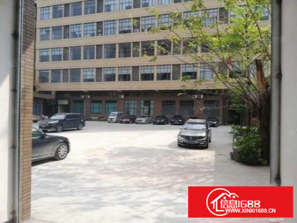 凤岗黄洞原房东一楼700平方带牛角6米高厂房出租