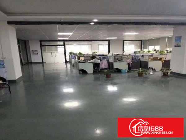 龙岗区南约楼上600平方带精装厂房出租可分租