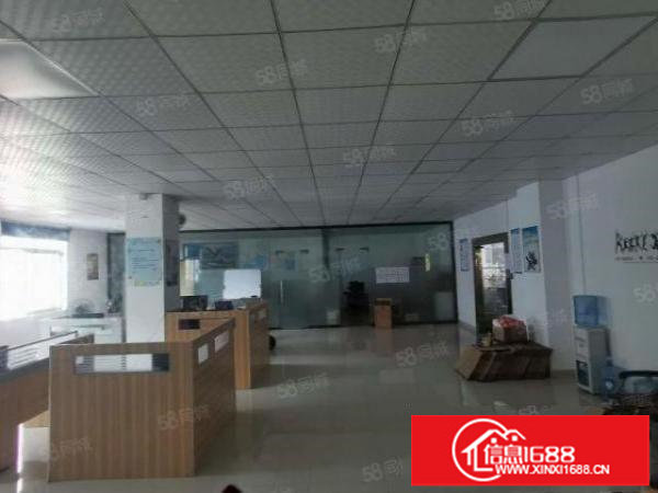 松岗田洋中心工业区楼上整层1500平厂房出租，交通方便