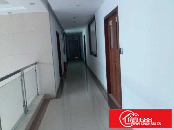 坪地高速路口旁厂房5500平米招商