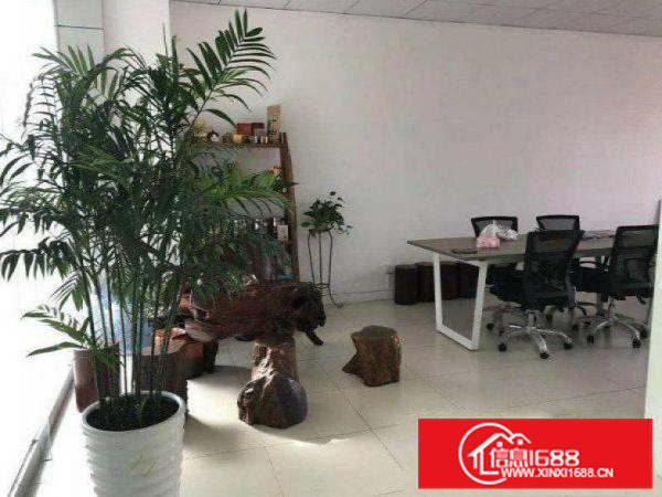 仲恺潼湖空出1000平方精装修厂房，形象靓，原房东便宜出租