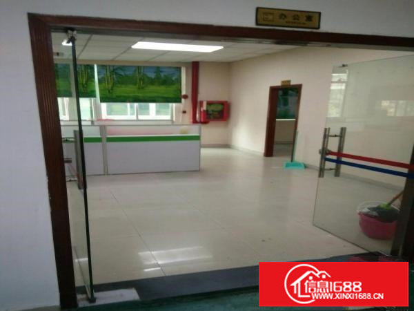 原房东二楼1500平方，带装修出租