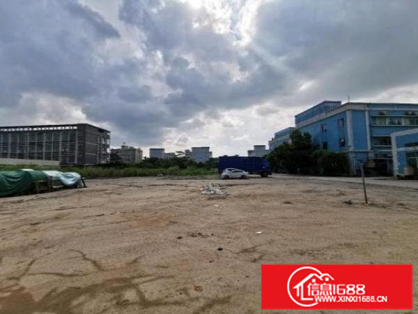 坪山楼上新出700平厂房，带地坪漆