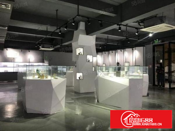 长安涌头107国道新出一楼900平方豪华装修单一层厂房出租