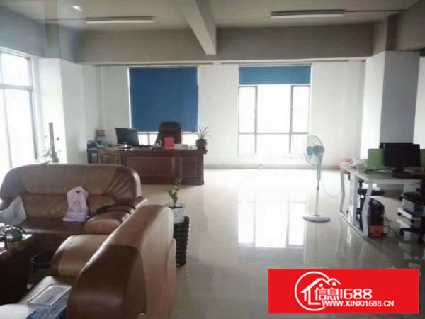 小捷滘工业区现成电子办公加工厂房楼上700平方，豪华装修