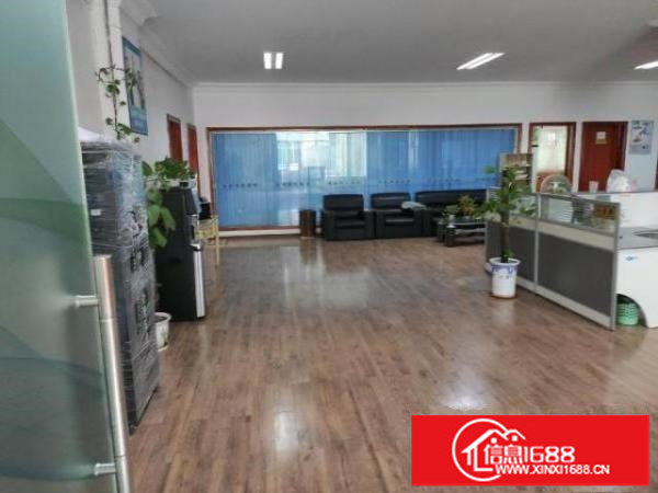 精装修，有办公座椅，设施完好，