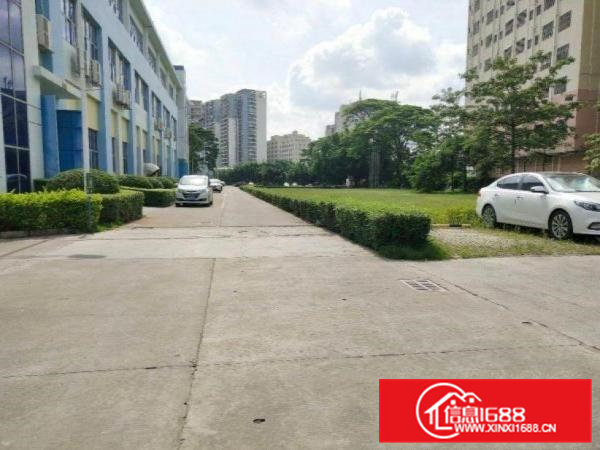 霞朗新出一楼高7米原房东厂房900平招租