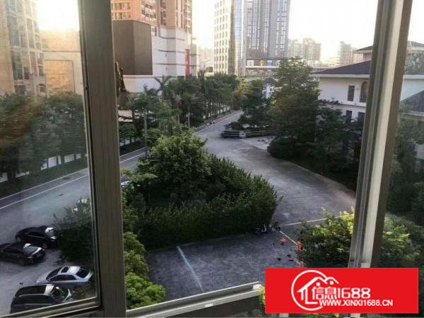 龙华清湖地铁站5500精装办公室大小可分租