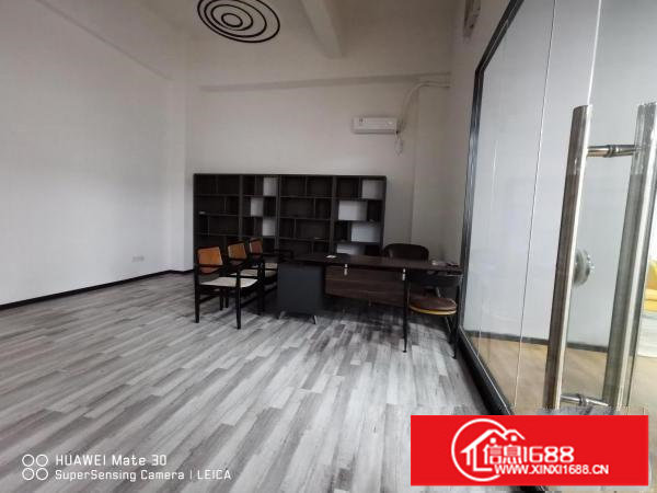 横岗六约精装电商园530平，30一平，现成装修