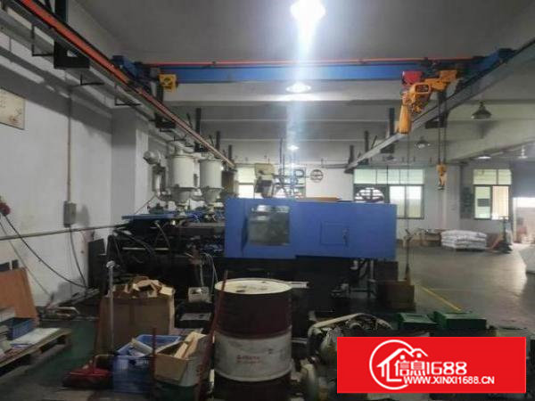 长安厦岗社区二楼1180平方带航车有办公室