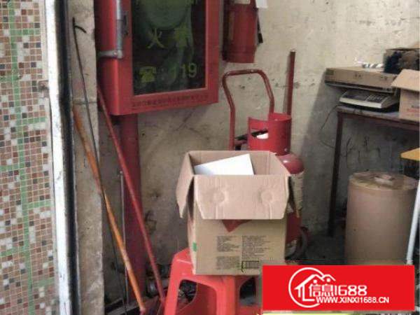 南联社区龙溪村房东直租1楼没有公摊。门口带停车位