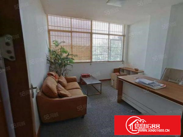 龙岗爱联楼上500平米带装修出租带电梯