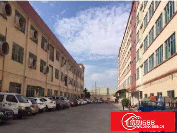 平湖鹅公岭空出标准厂房楼上1800平带装修出租水电齐全