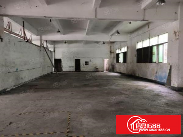 西乡，鹤州，洲石路旁一楼半层800平，可分租方便进出大货车。