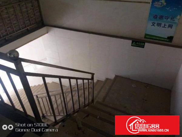 常黄路卢屋村三联南路厂房500平米