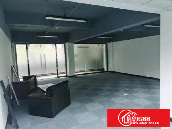 龙华清湖地铁口附近精装修办公室300平出租