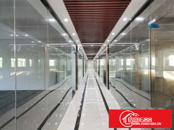 坂田杨美地铁口新装修办公室1530平方招租（可分租）