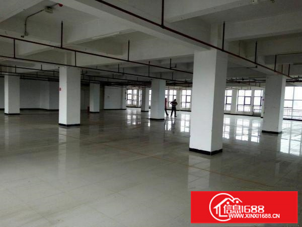 秋长工业园原房东红本厂房楼上一层1350平火爆招租