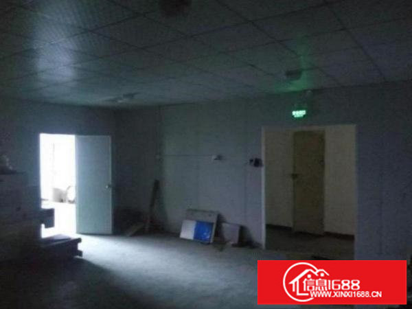 坂田金华工业村标准厂房4楼420平精装修厂房出租，免转让费