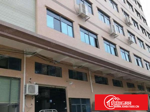 大岭山颜屋新空出楼上1060平厂房出租，配有3吨货梯实用率高