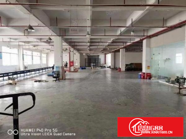 凤岗五联碧湖大道楼上1950平方，整层现成装修，水电齐全