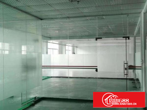 凤岗金凤凰成熟工业区3楼1300平分，现成装修办公室