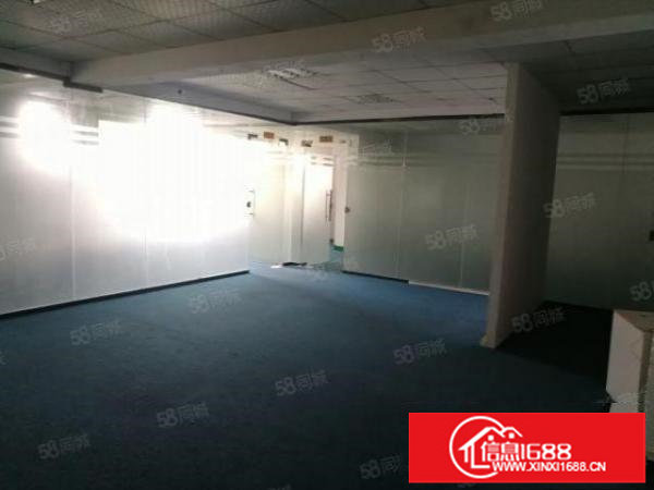 清湖地铁口附近精装修厂房240平米