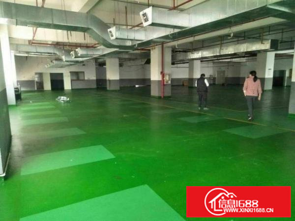 横沥半仙山楼上2400平精装修厂房招租水电齐全