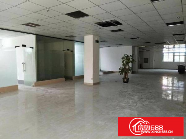 龙东新出租客转租楼上精装带办公室750平出租免转让