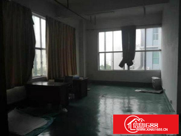 龙华大浪村委旁楼上800平精装修厂房出租免转让费证