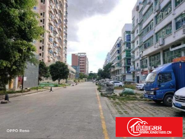 坪山原房东楼上厂房1890平方整层有红本