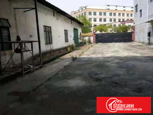 石排单一层厂房1350方出租，现成办公室，水电齐全！