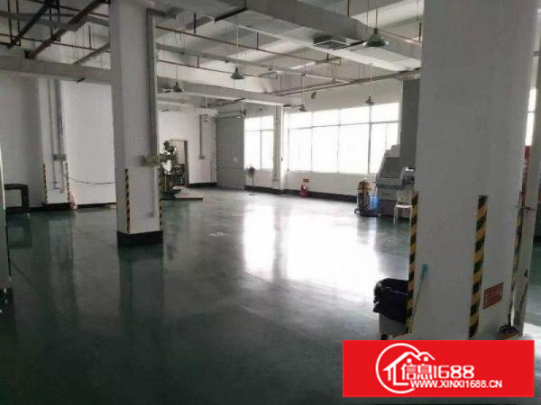 龙岗南通道楼上1300平米带豪华装修厂房出租