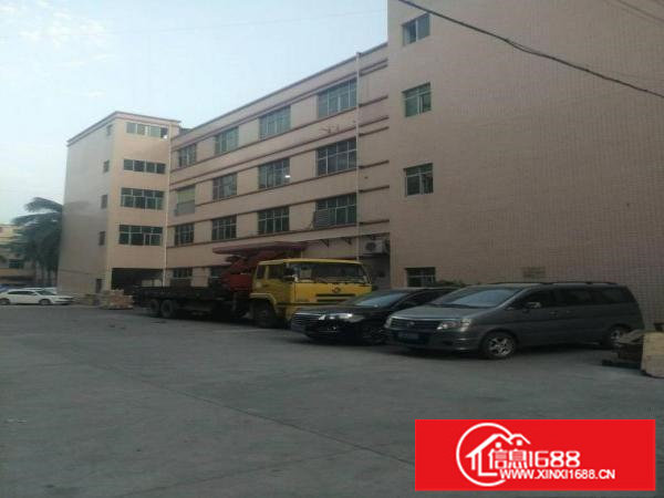 平湖华南城边上禾花社区新出650平方带装修厂房出租