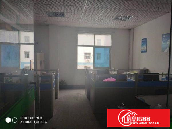 龙岗新生大型工业区1楼850平方楼上420平方带装修厂房出租