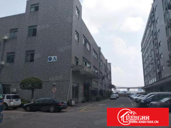 光明龙大高速旁楼上精装修厂房出租，水电到位，无转让费，形象佳