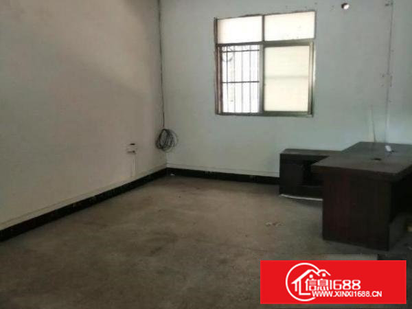 交通方便，内部空间大