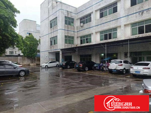 平湖辅城坳工业楼上800平米有装修厂房出租可分租形象好易招工