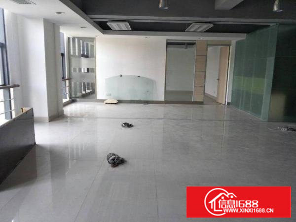 清湖头市场附近楼上300平米带装修厂房招租