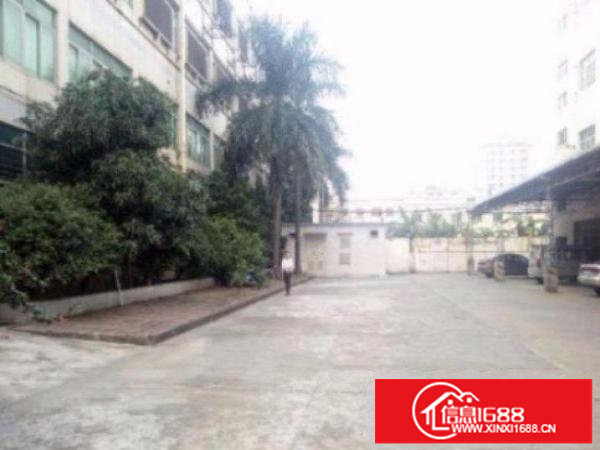 横岗六约地铁站标准厂房一楼450平出租水电齐全空地大