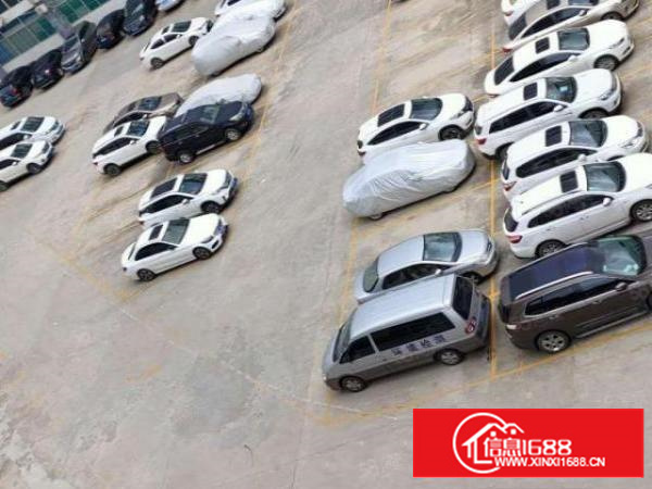 凤岗官井头红本厂房2800平方现成装修水电齐全200平方起分