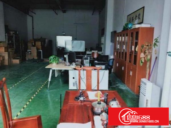 松岗山门新出靓盘！2楼厂房240平出租，带精装修