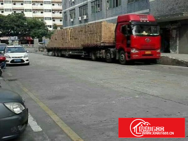 石岩万大工业区400平一楼厂房转让，交通便货柜车可以到无中介