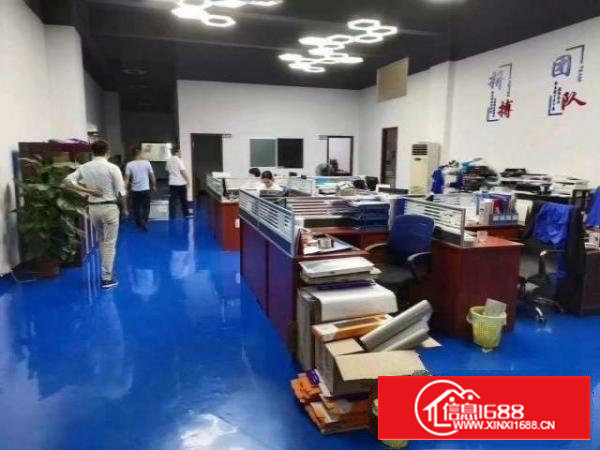 石岩大型工业区整层3900平出租全新装修80万不要转让费