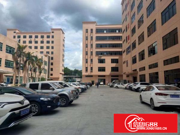 （无尘车间，无转让费）清溪三中新出楼上一整层2700平厂房