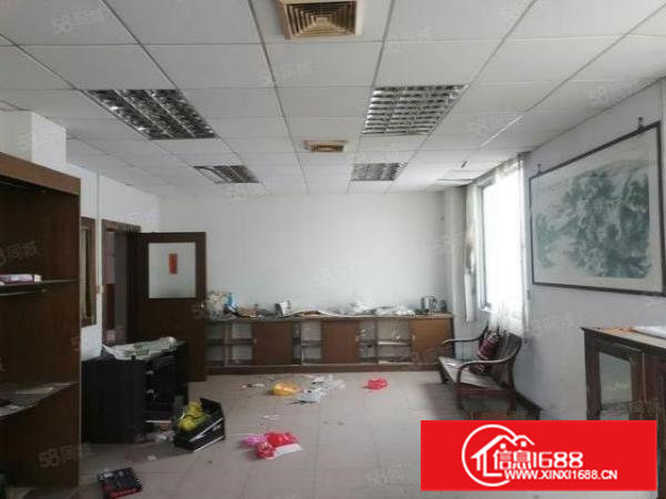 茶山镇原房东卢屋新出整层720平带现成办公室装修好招工