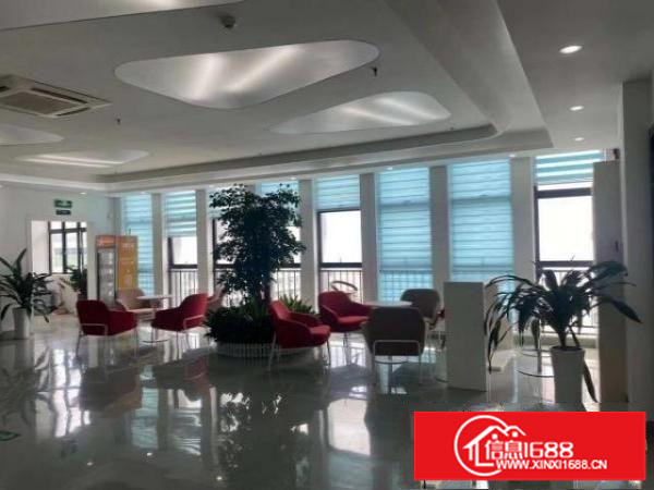 开发商自有物业，8楼3300平